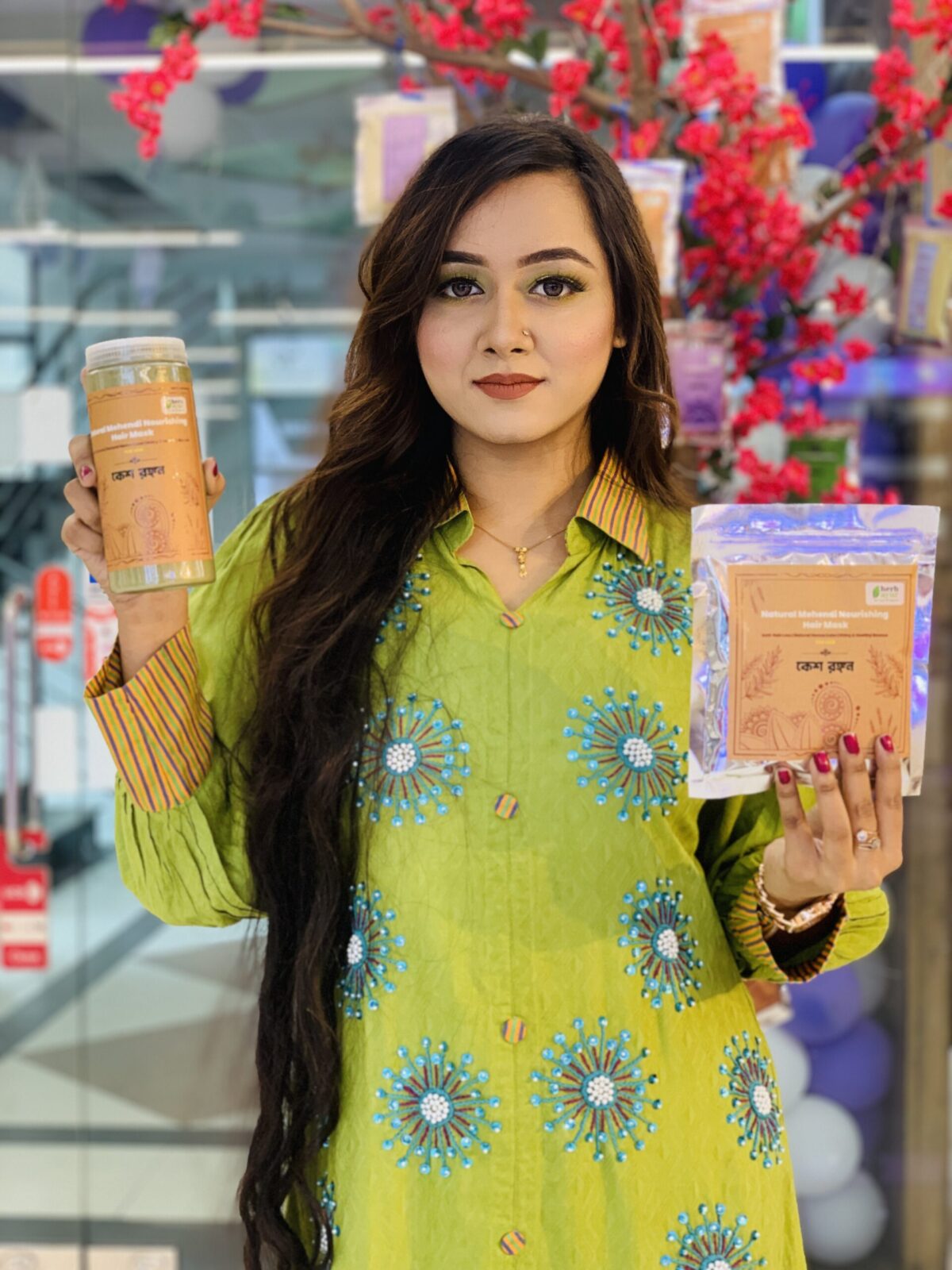 natural mehndi nourishing hair mask । কেশ রঙ্গন (120 gm)